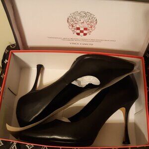 Vince Camuto Black Pumps Size 12